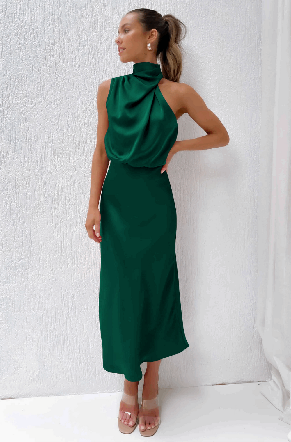 THE LARISSA DRESS - DONKER GROEN