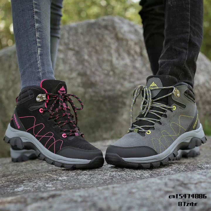 THE CLIMBER BOOTS